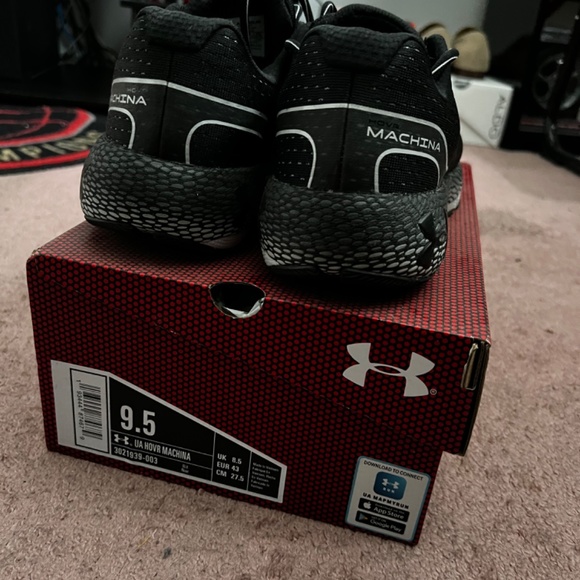 Men’s Under Amour HOVR Machina Running Shoes - Picture 2 of 7